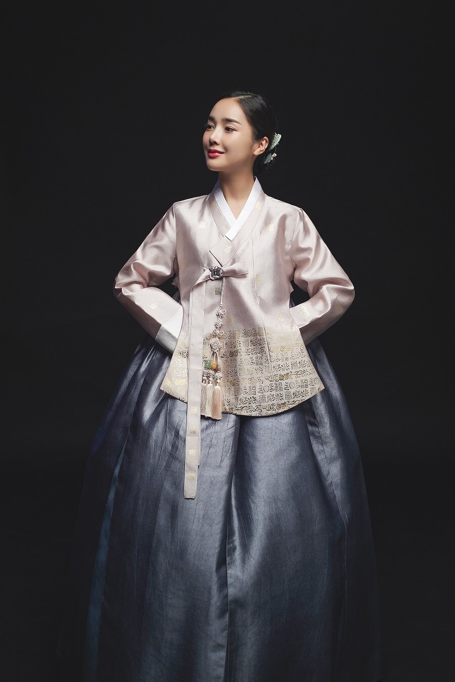 礼服